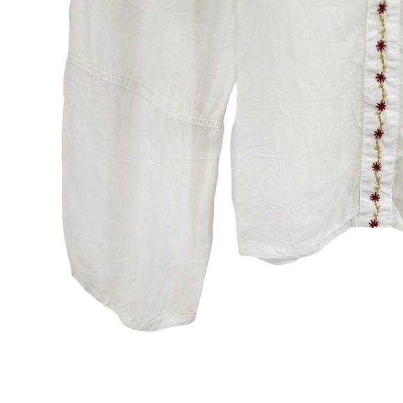 Johnny was Women's Lightweight Embroidered Button Front Shirt - Picture 7 of 9